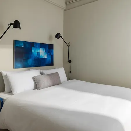 True Blue By Halu! - Seafront 2-bedroom Appartement *