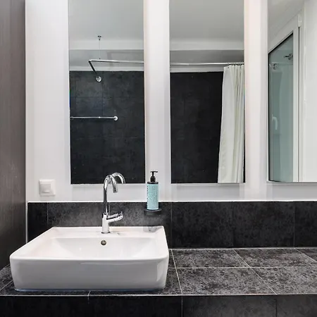 True Blue By Halu! - Seafront 2-bedroom Appartement *